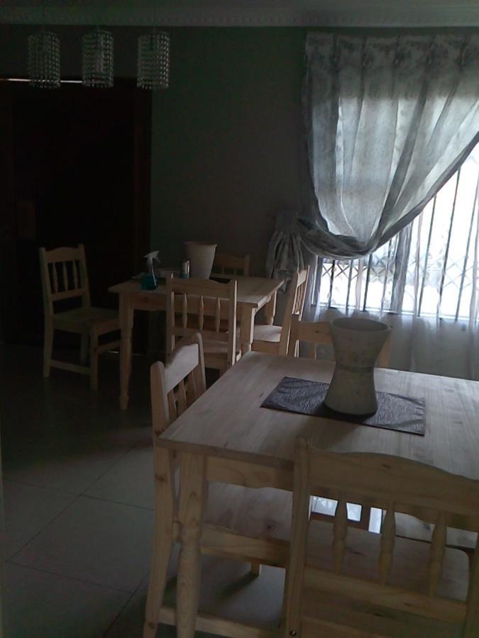 Tlelakufuma Guest House Johannesbourg Extérieur photo
