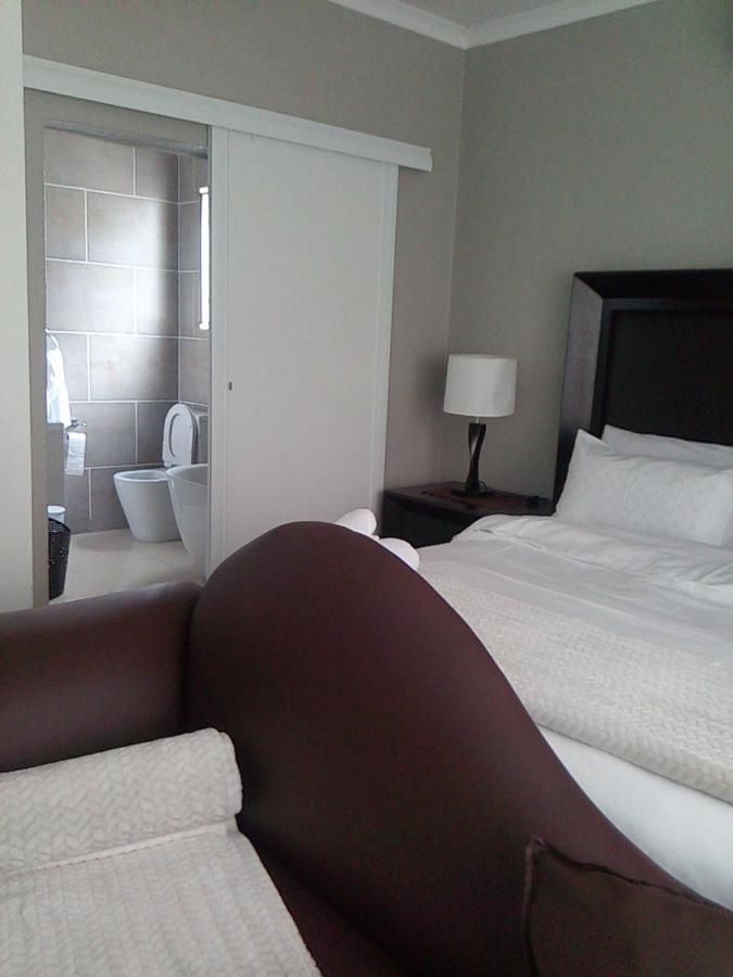 Tlelakufuma Guest House Johannesbourg Extérieur photo